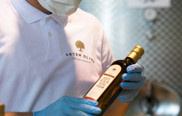 Artem Oliva Olive Oil Control During Production
